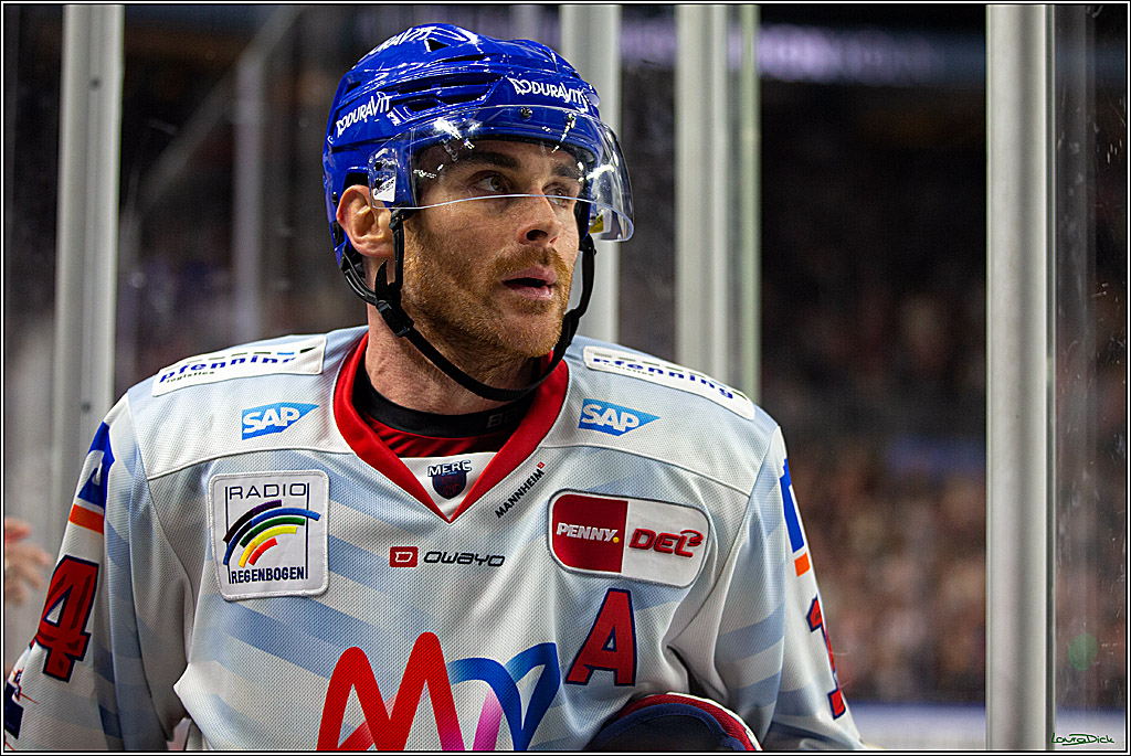 PENNY DEL; Koelner Haie- Adler Mannheim; Koeln, 04.11.2022